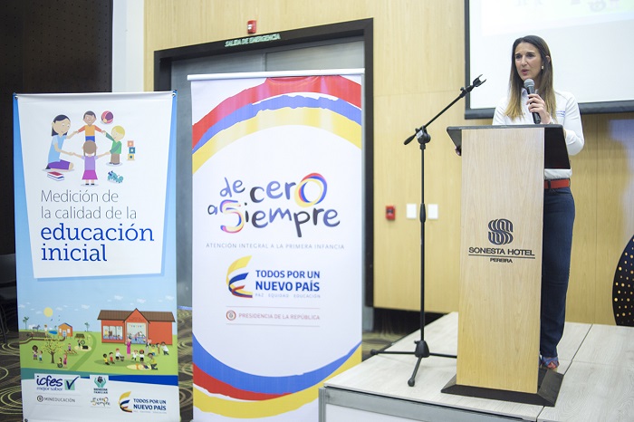 MINISTRA DE EDUCACIÓN